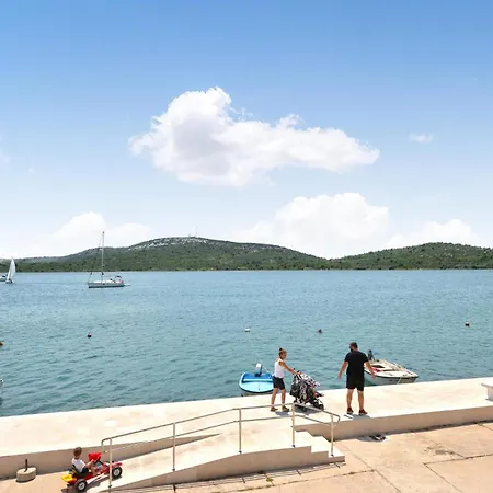 Stara Riva L-531 * ピロヴァッツ