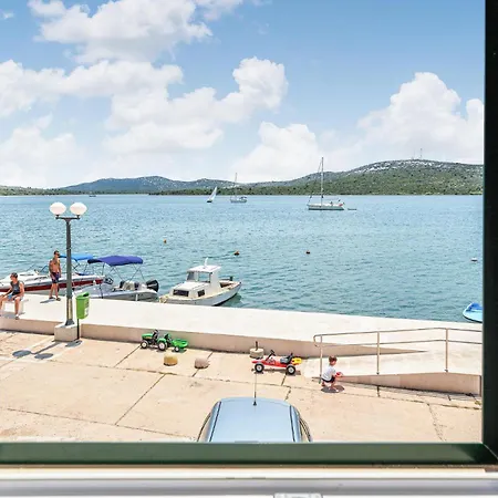 Stara Riva L-531 * Pirovac