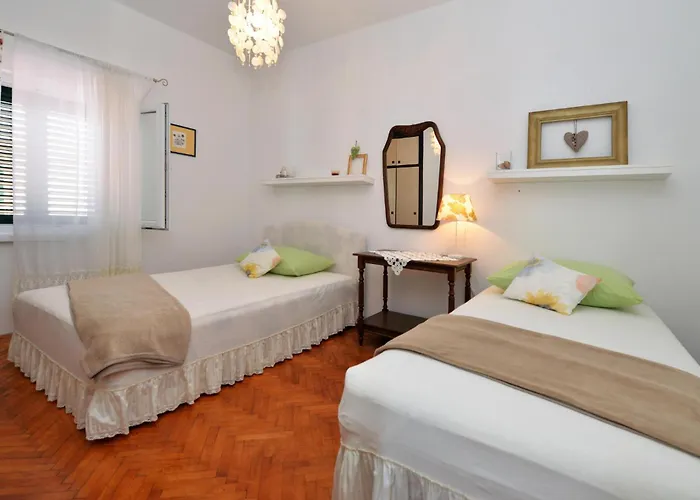 Stara Riva L-531 Apartment