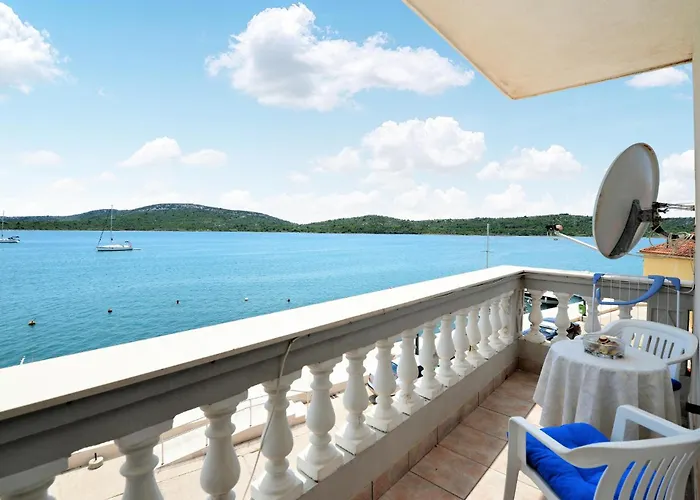 Stara Riva L-531 ピロヴァッツ