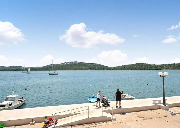 Stara Riva L-531 * ピロヴァッツ